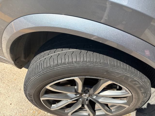 Used 2019 Volvo XC90 T6 Momentum AWD/4WD image 3