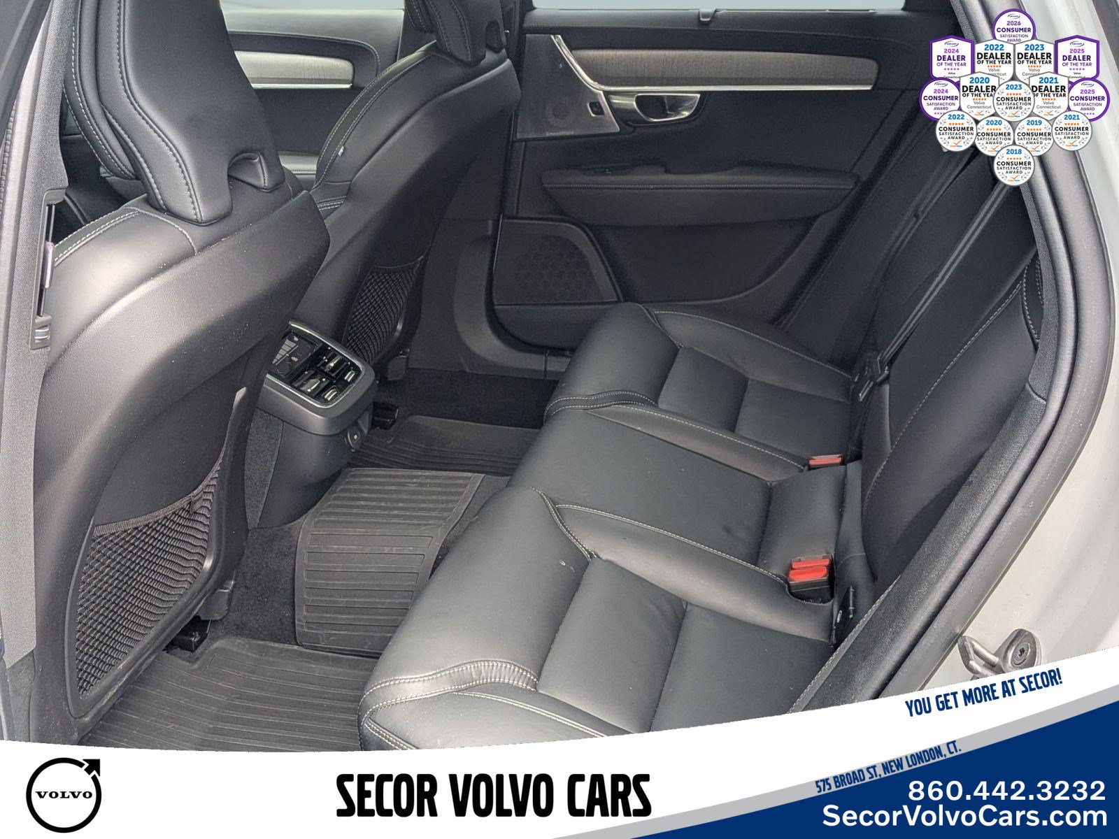Used 2025 Volvo V90 B6 Cross Country Ultra AWD/4WD image 15