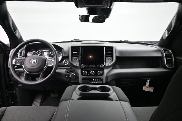 New 2027 RAM 1500 Express AWD/4WD image 26