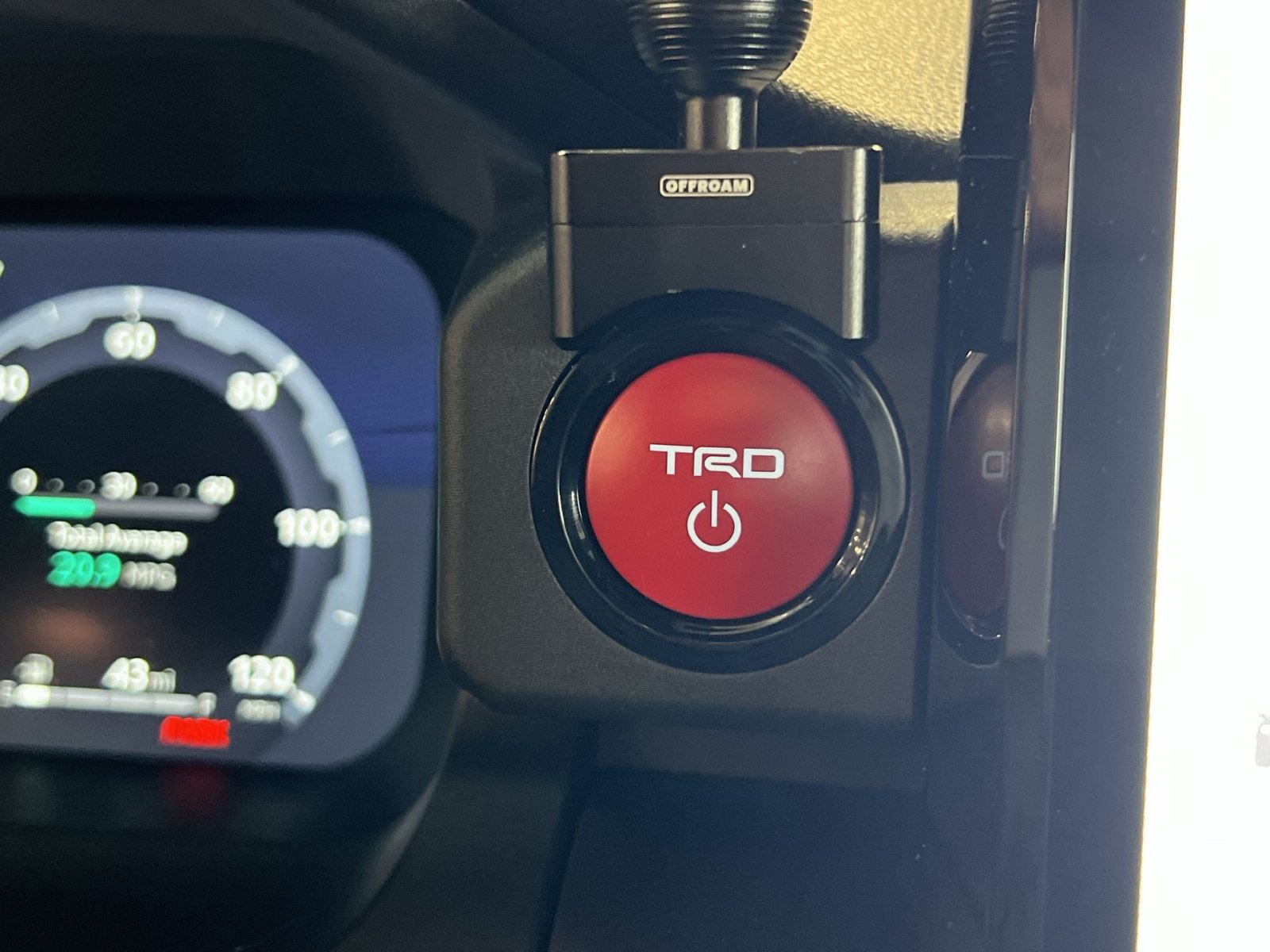 Used 2025 Toyota 4Runner TRD Off-Road Premium w/ Tow Technology Package AWD/4WD image 36