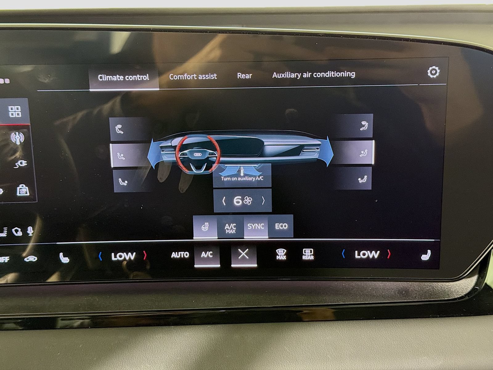 Certified 2025 Audi Q6 e-tron Premium w/ Convenience Package AWD/4WD image 15