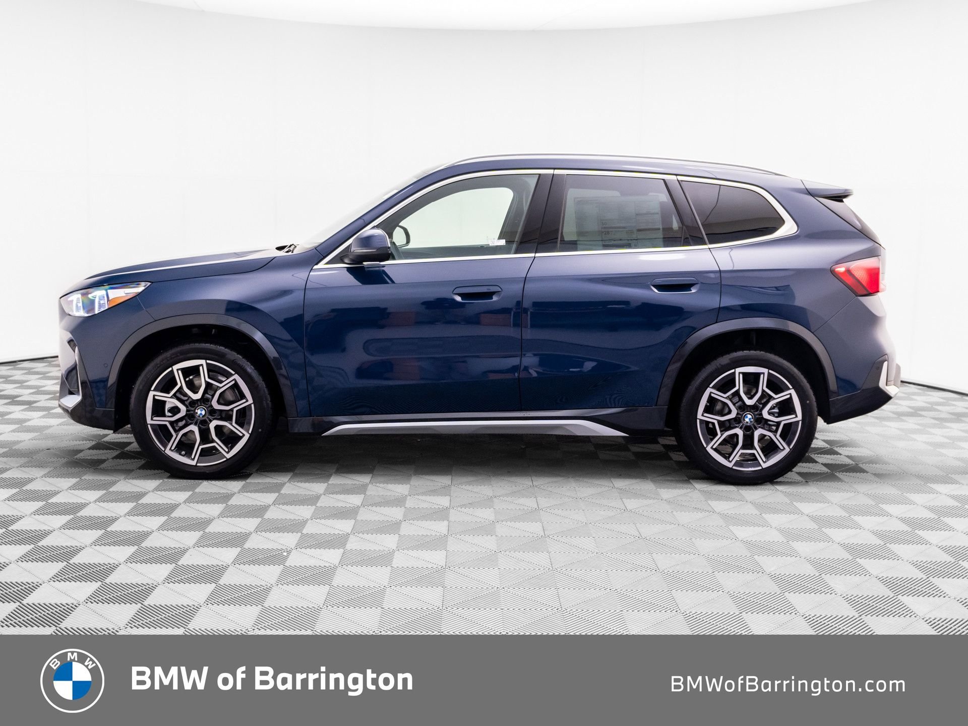 New 2026 BMW X1 xDrive28i w/ Convenience Package AWD/4WD image 2