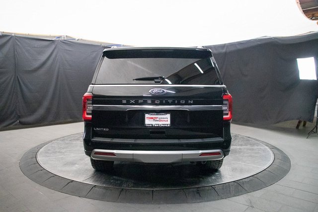 Used 2022 Ford Expedition Limited image 11