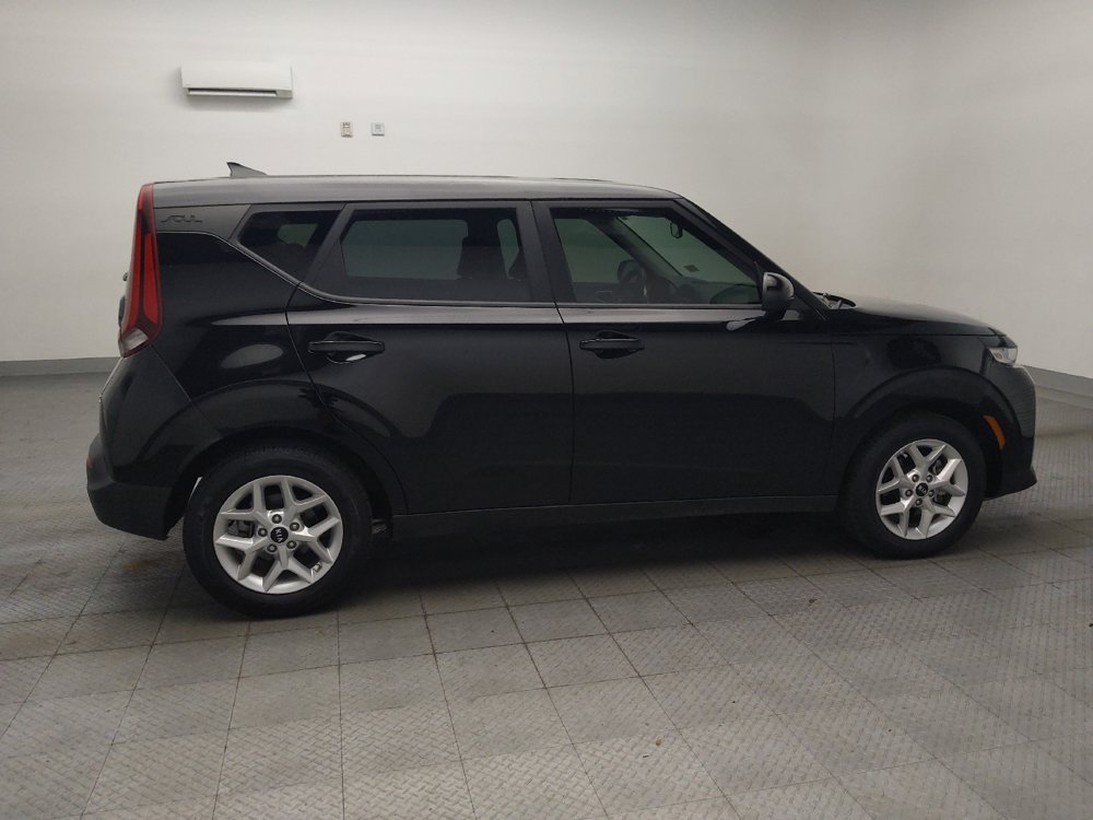 Used 2020 Kia Soul S FWD image 10