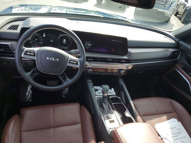 Used 2024 Kia Telluride SX w/ Towing Package image 13