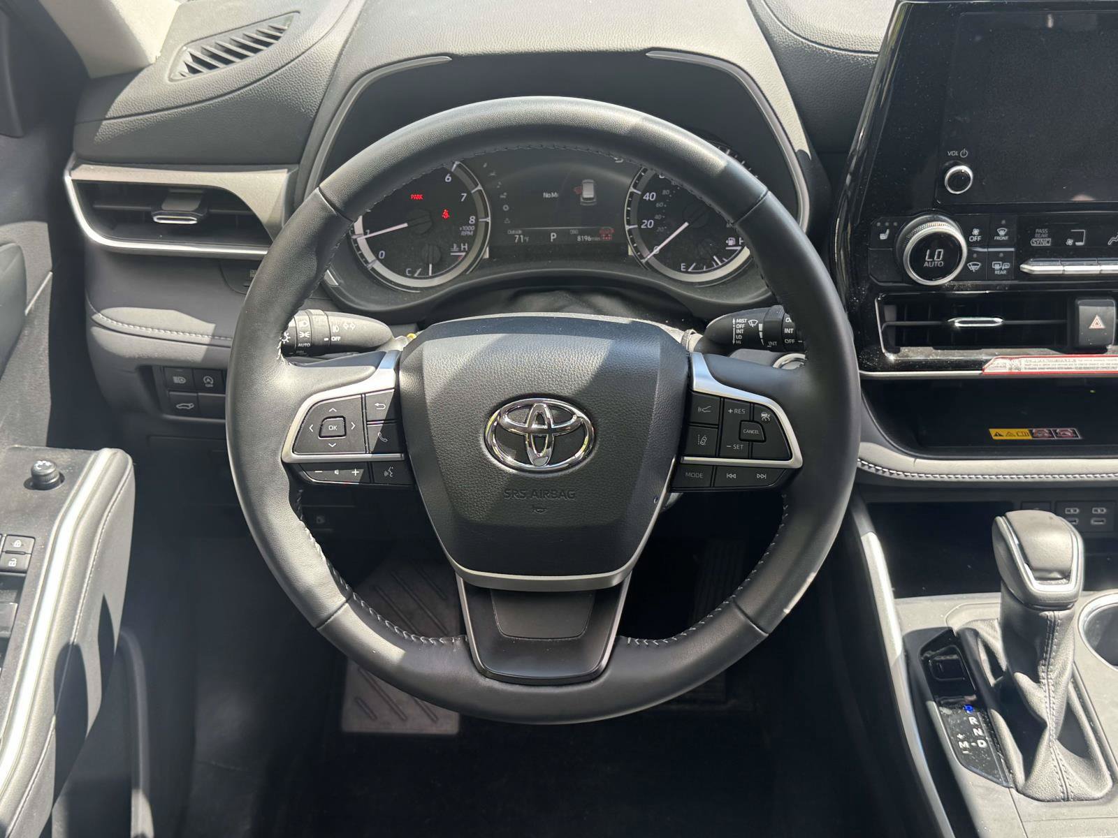 Certified 2025 Toyota Highlander XLE AWD/4WD image 14