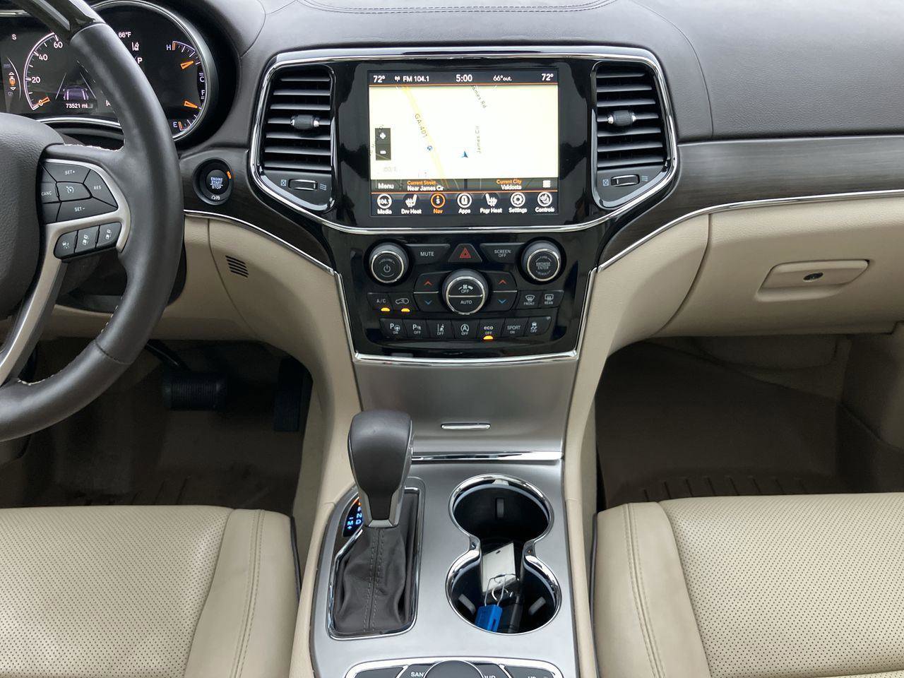 Used 2020 Jeep Grand Cherokee Overland AWD/4WD image 17