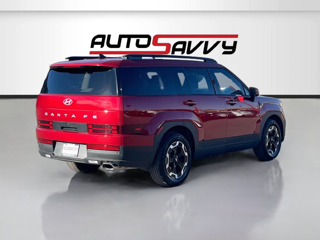Used 2025 Hyundai Santa Fe SEL FWD image 7