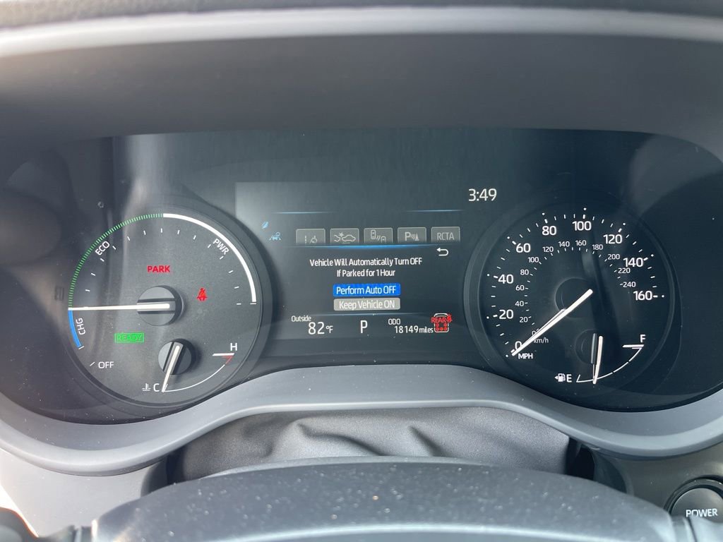 Used 2025 Toyota Sienna XLE image 9