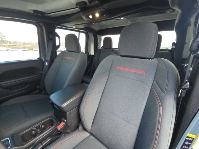 Used 2025 Jeep Gladiator Rubicon AWD/4WD image 21