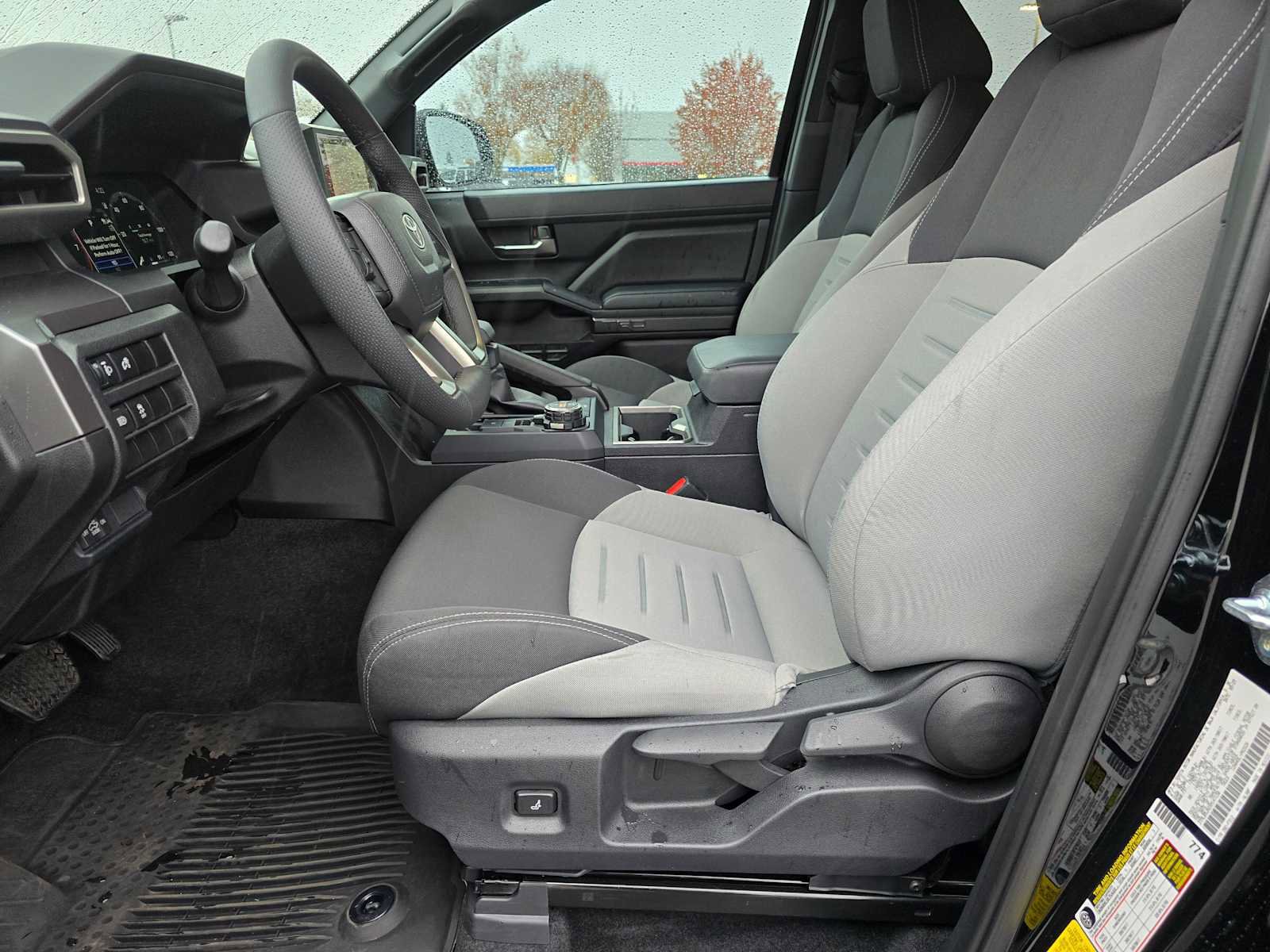 Certified 2025 Toyota Tacoma TRD Off-Road image 24