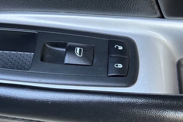 Used 2019 Dodge Journey SE w/ Blacktop Package FWD image 23