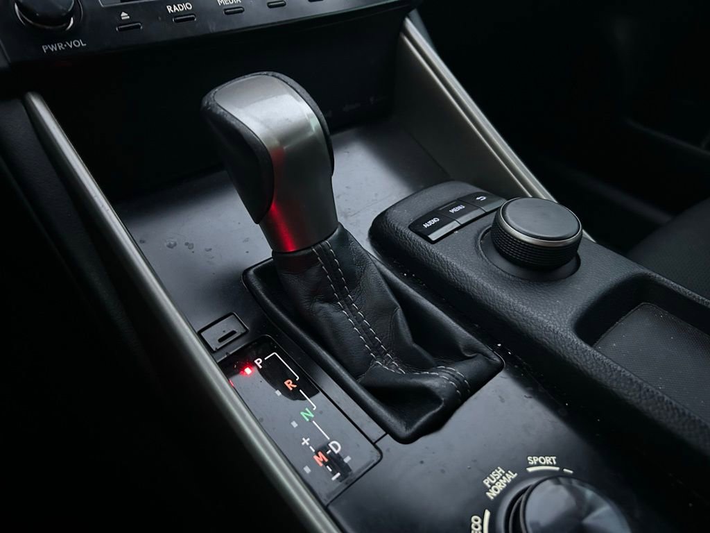 Used 2014 Lexus IS 250 image 25