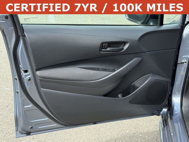 Used 2025 Toyota Corolla LE FWD image 13