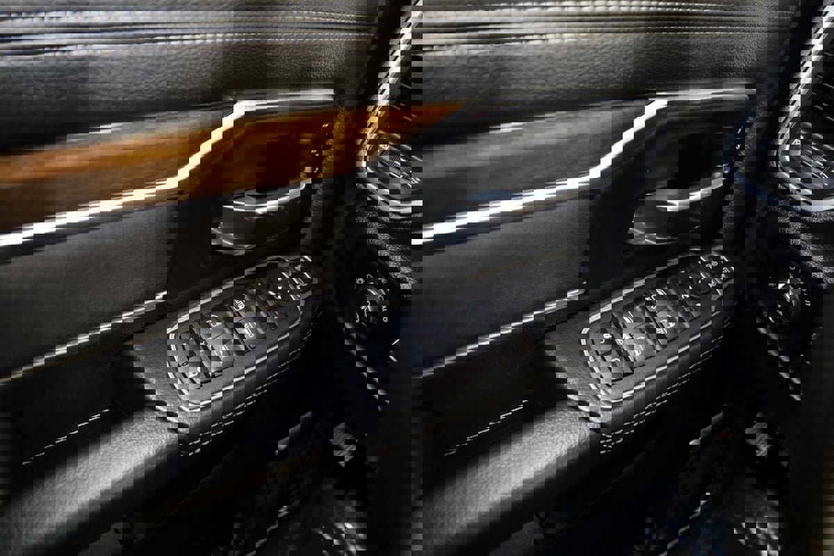 Used 2024 RAM 2500 Laramie image 26