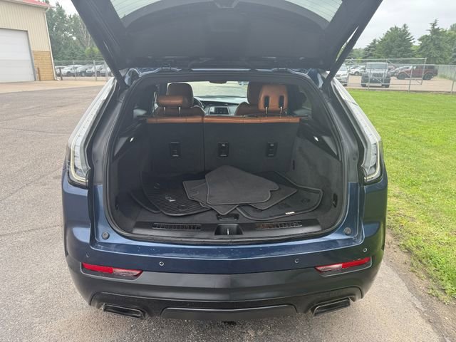Used 2019 Cadillac XT4 Sport image 3