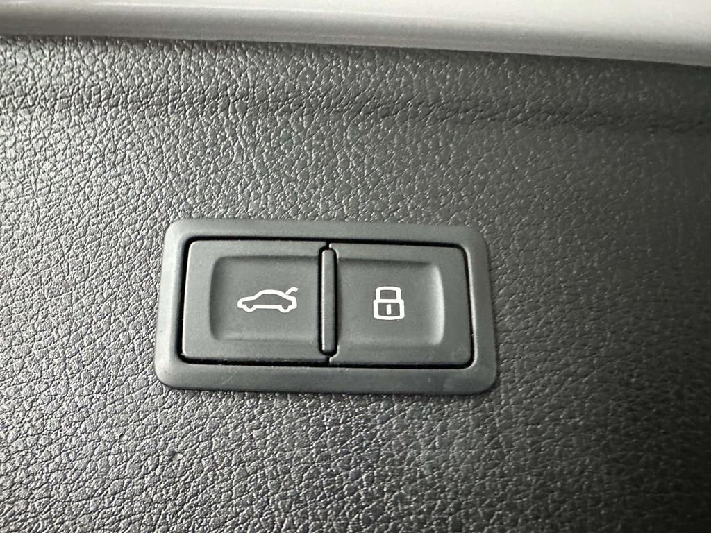 Used 2022 Audi Q5 2.0T Premium image 6