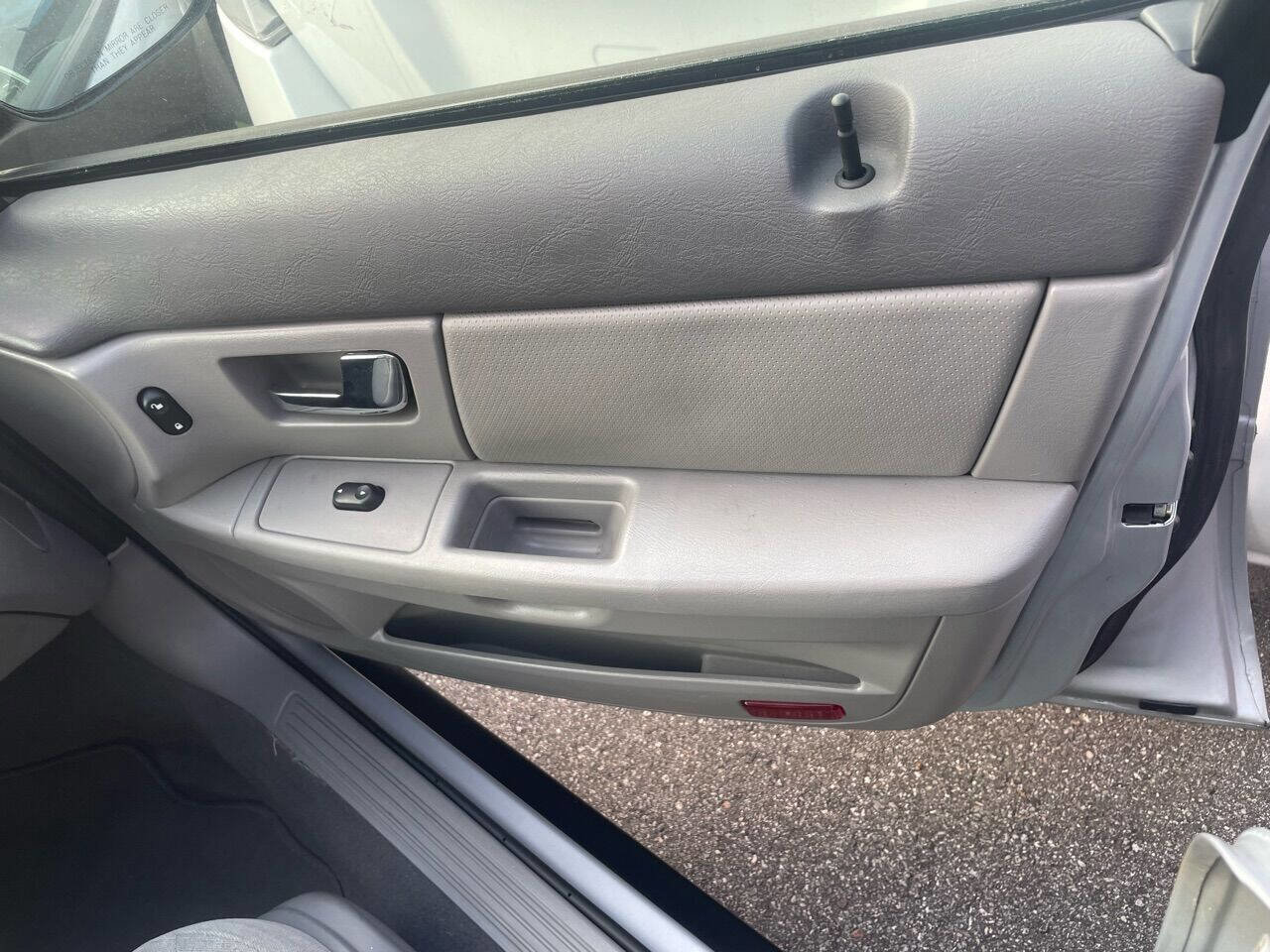 Used 2003 Ford Taurus SES image 18