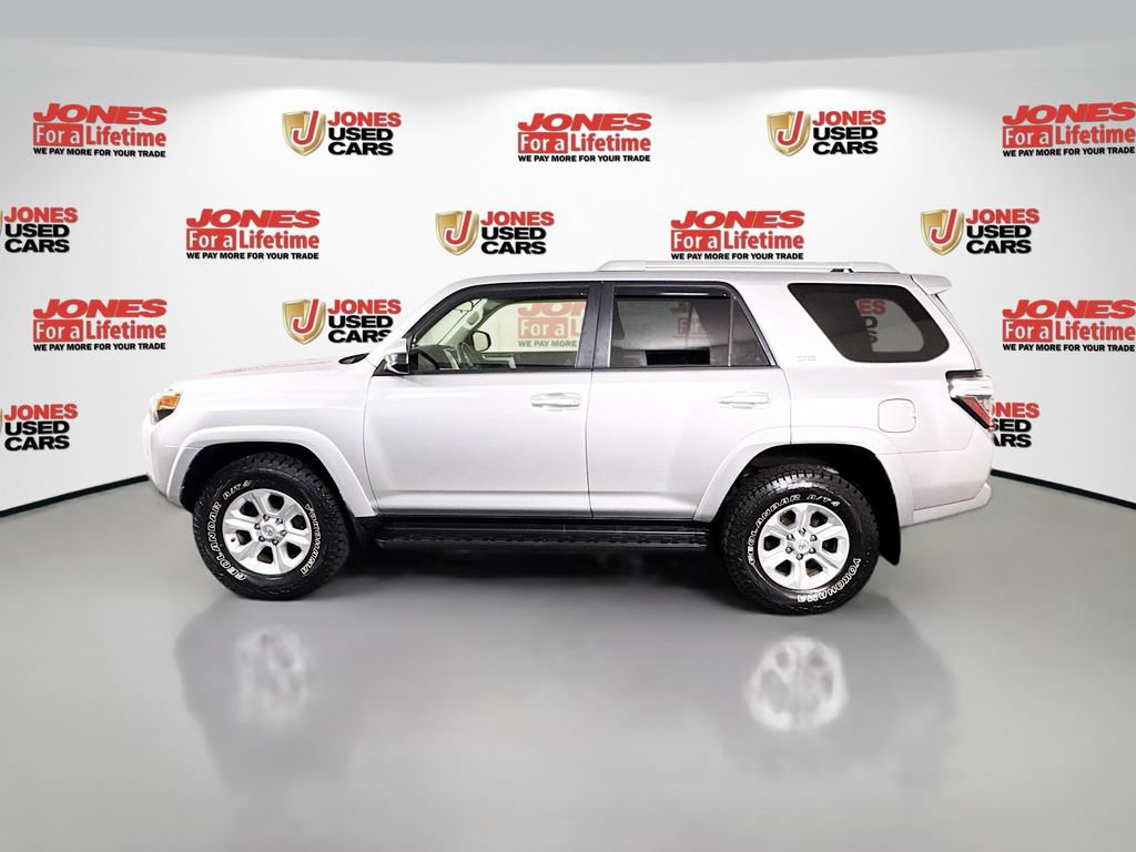 Used 2015 Toyota 4Runner SR5 AWD/4WD image 13