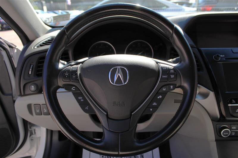 Used 2020 Acura ILX image 14