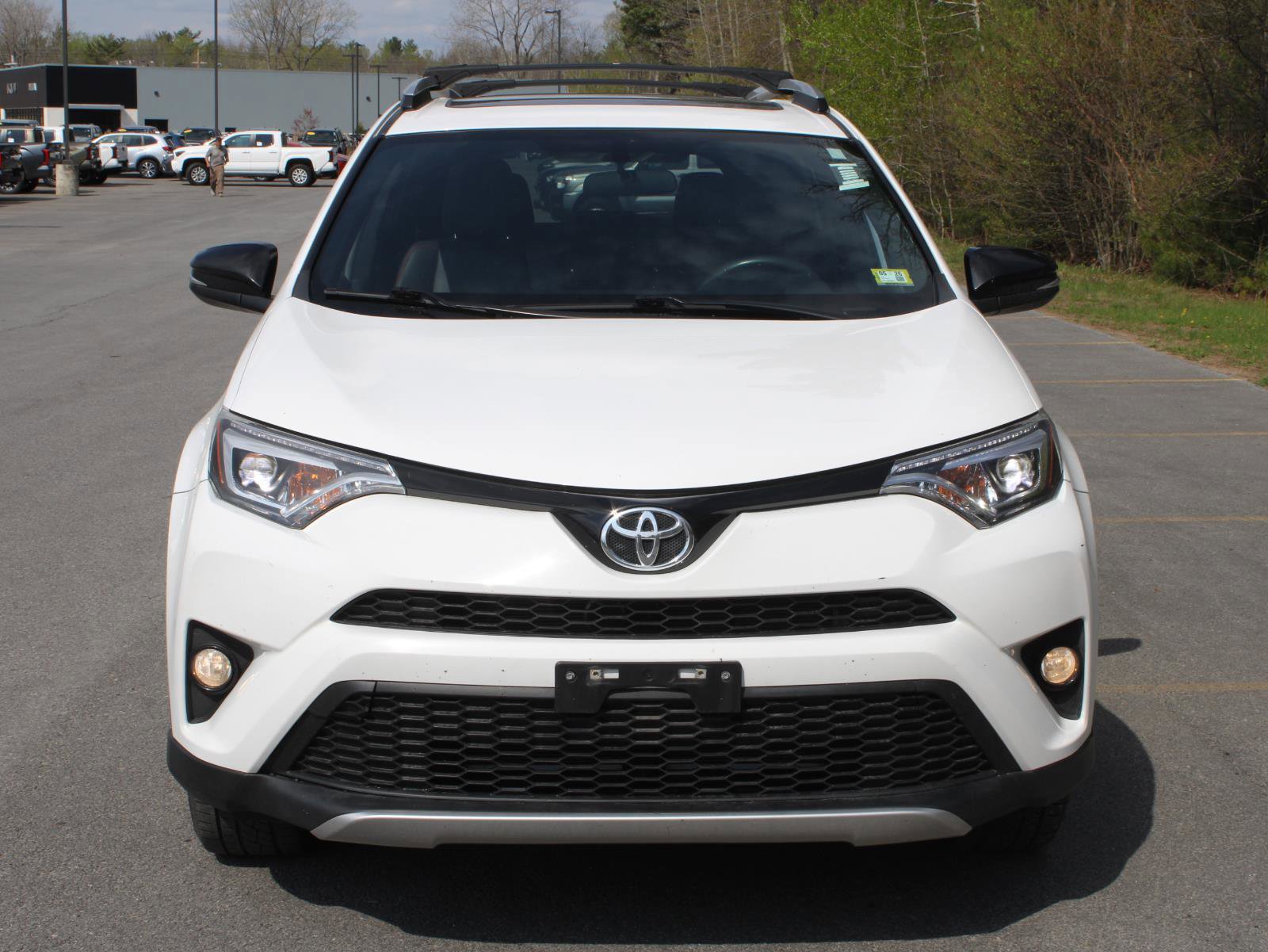 Used 2016 Toyota RAV4 SE AWD/4WD image 2