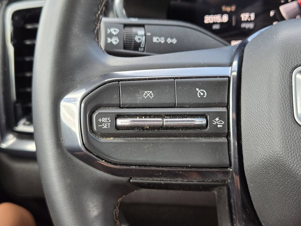 Used 2024 GMC Canyon AT4 w/ Technology Package AWD/4WD image 27
