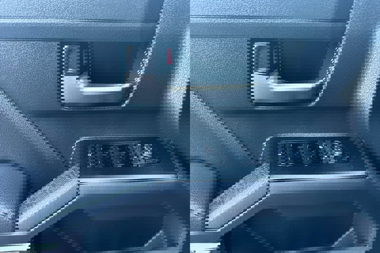 Certified 2025 Toyota Tacoma TRD Sport w/ TRD Sport Upgrade Package image 12