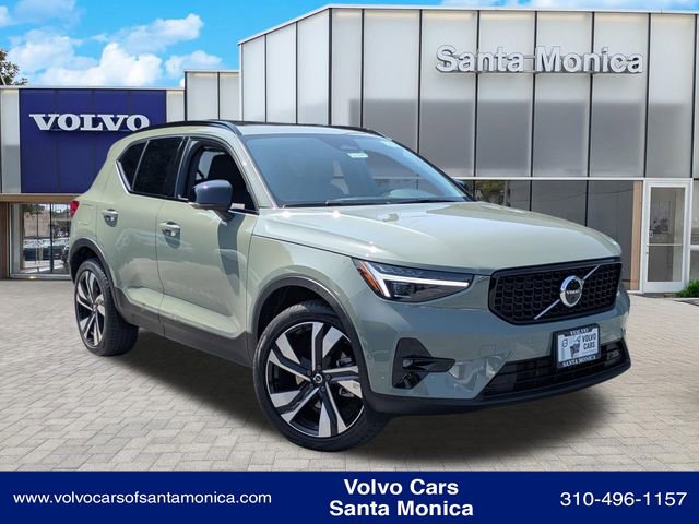 Used 2025 Volvo XC40 B5 Ultra w/ Climate Package AWD/4WD image 1