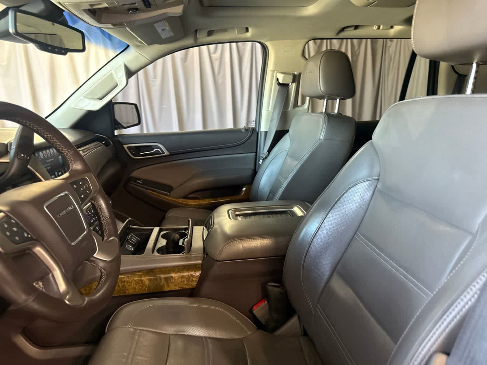 Used 2017 GMC Yukon Denali w/ Open Road Package RWD image 20