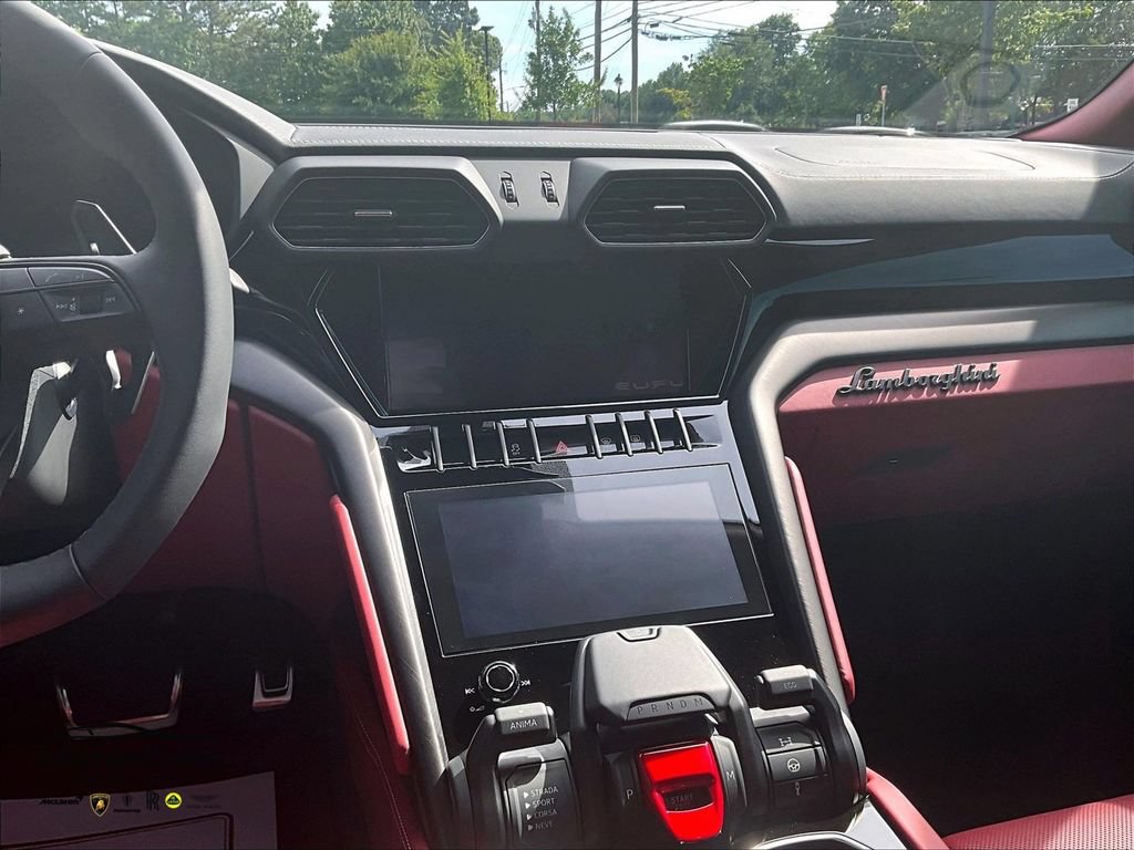 Used 2024 Lamborghini Urus S AWD/4WD image 7