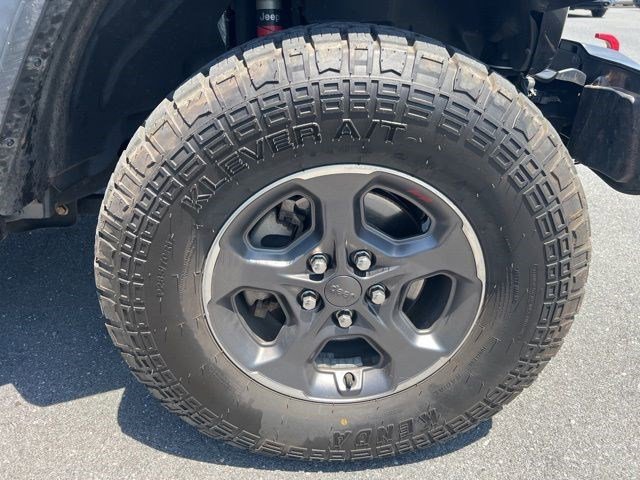 Used 2020 Jeep Gladiator Rubicon AWD/4WD image 16