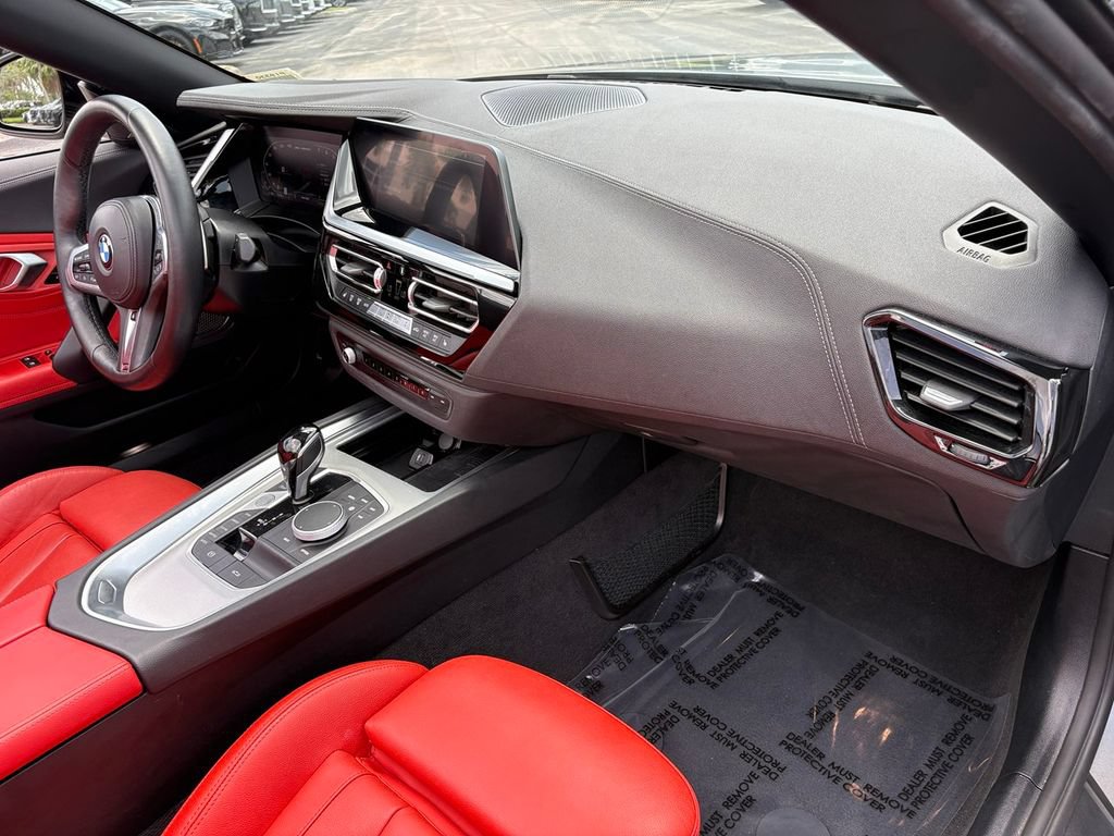 Used 2022 BMW Z4 M40i w/ Premium Package RWD image 31
