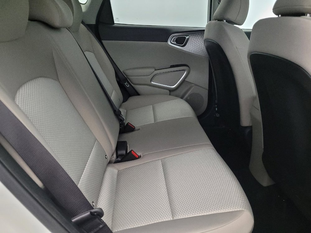Used 2025 Kia Soul S image 19
