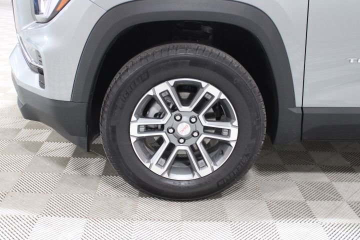 Used 2026 GMC Terrain Elevation w/ Technology Package II FWD image 40