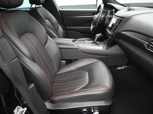 Used 2023 Maserati Levante GT AWD/4WD image 12