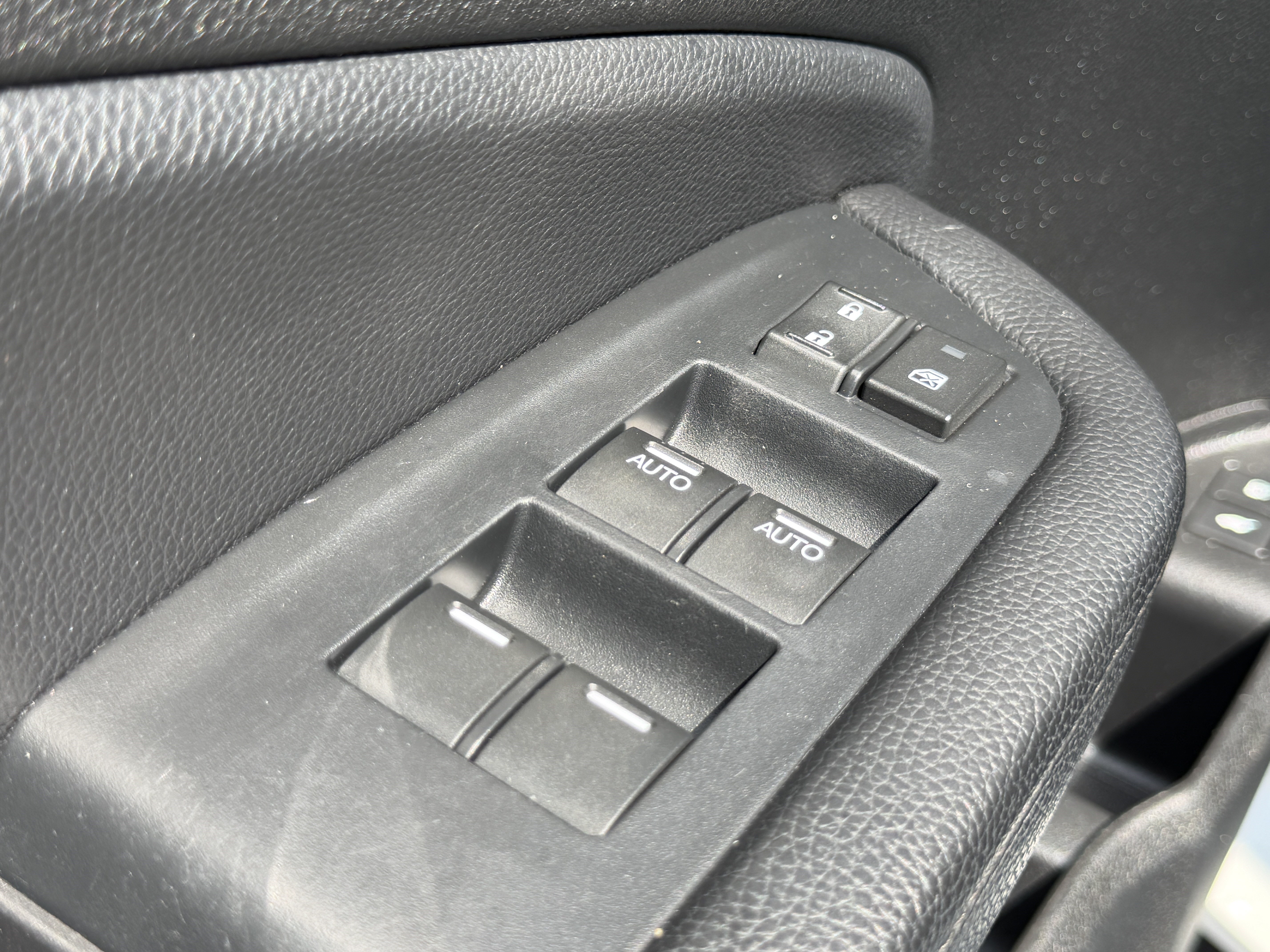 Used 2022 Honda Pilot Touring image 14