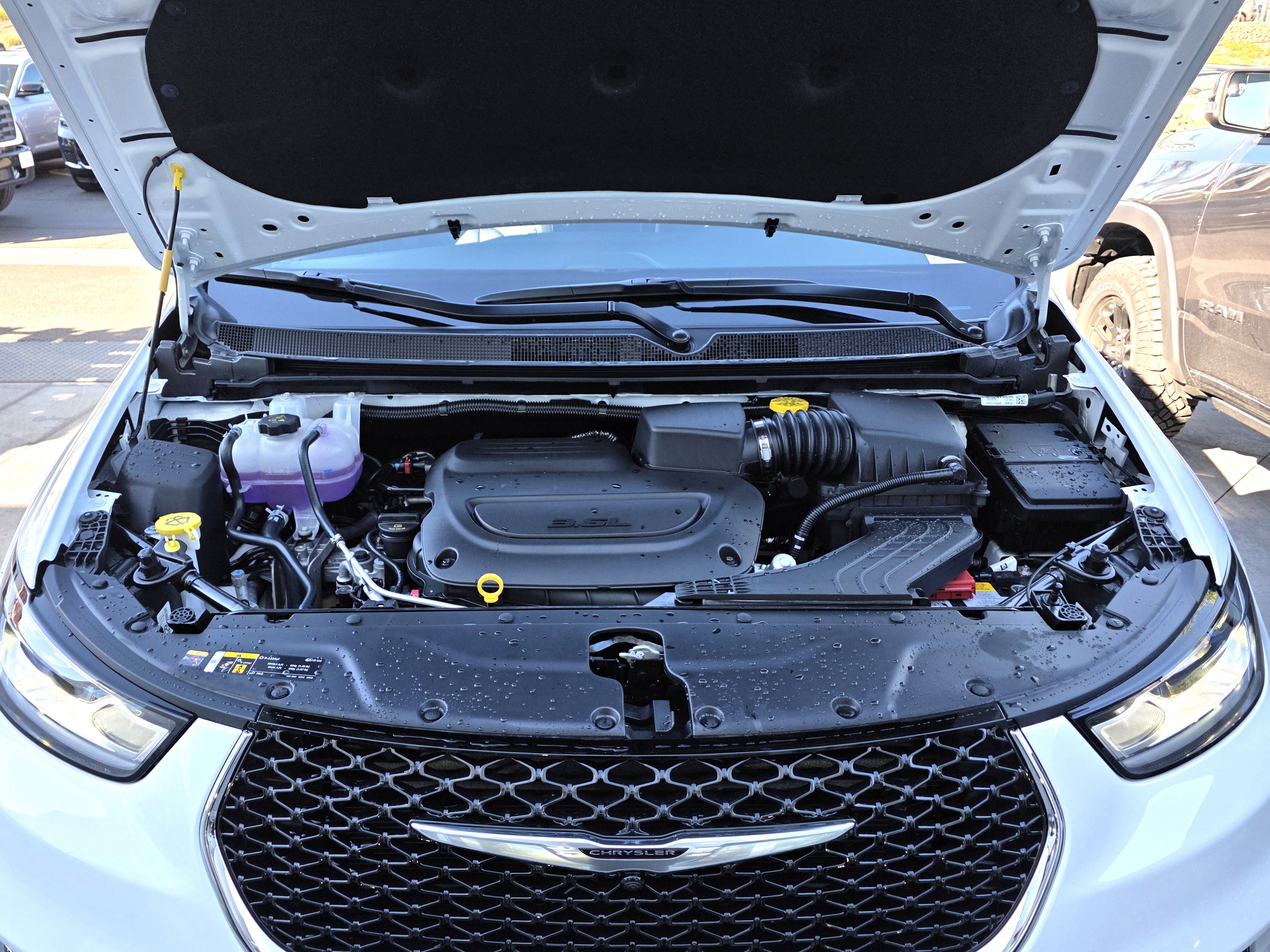 New 2026 Chrysler Pacifica Select image 20