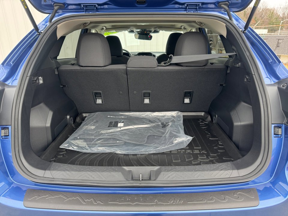 Certified 2025 Subaru Crosstrek 2.0i Premium image 17
