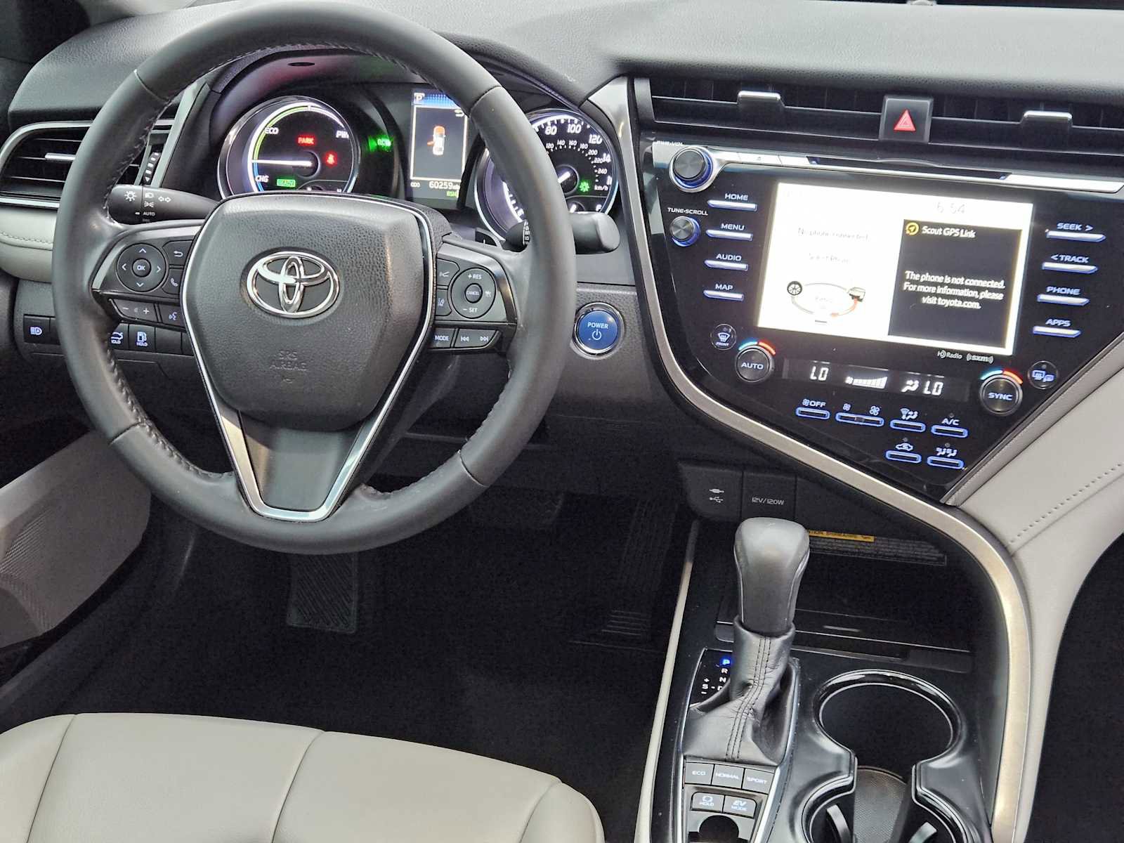 Used 2019 Toyota Camry SE w/ Sunroof Package image 26