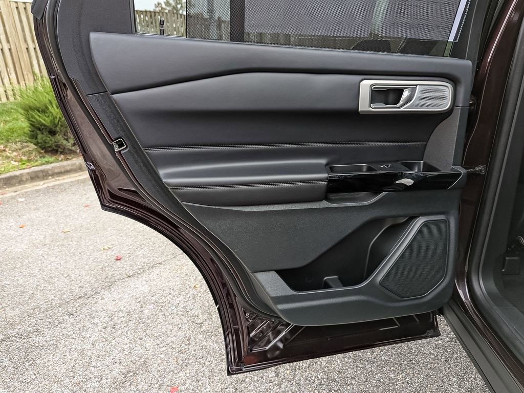 Used 2022 Ford Explorer Platinum w/ Equipment Group 601A image 45