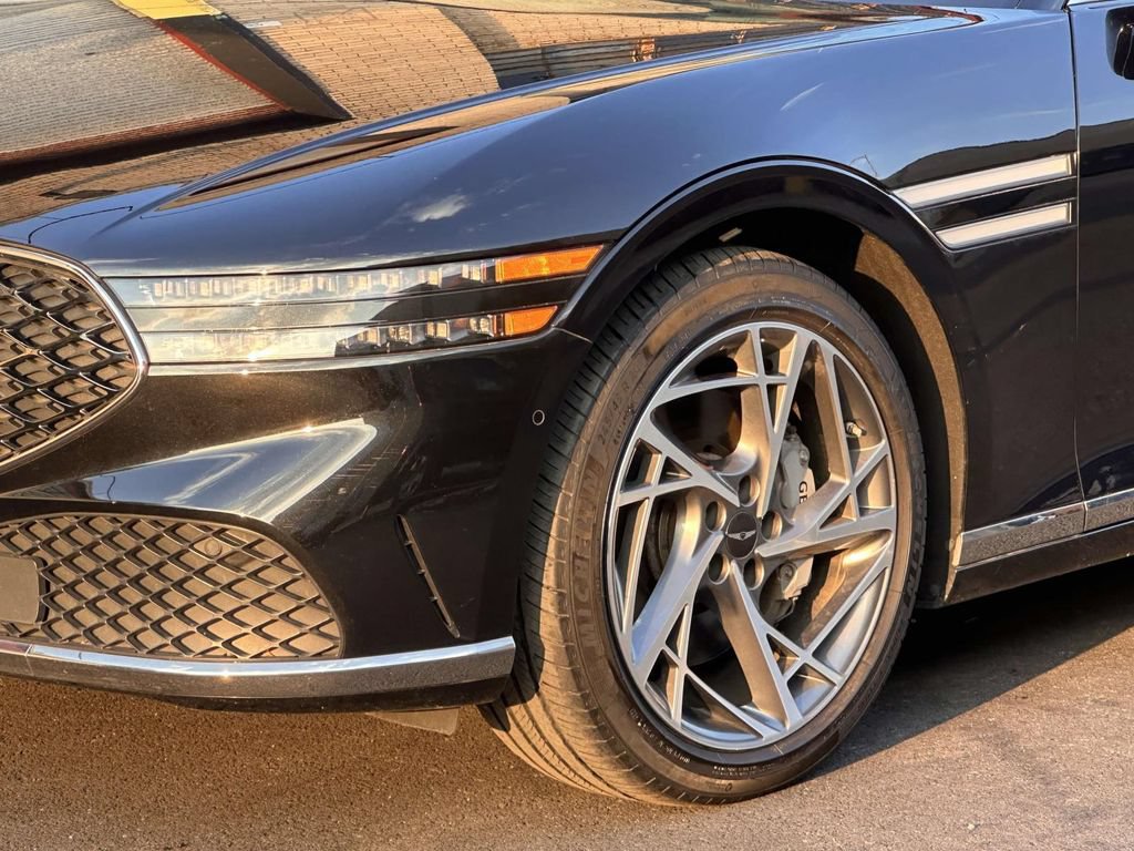 Used 2023 Genesis G90 3.5T AWD/4WD image 10