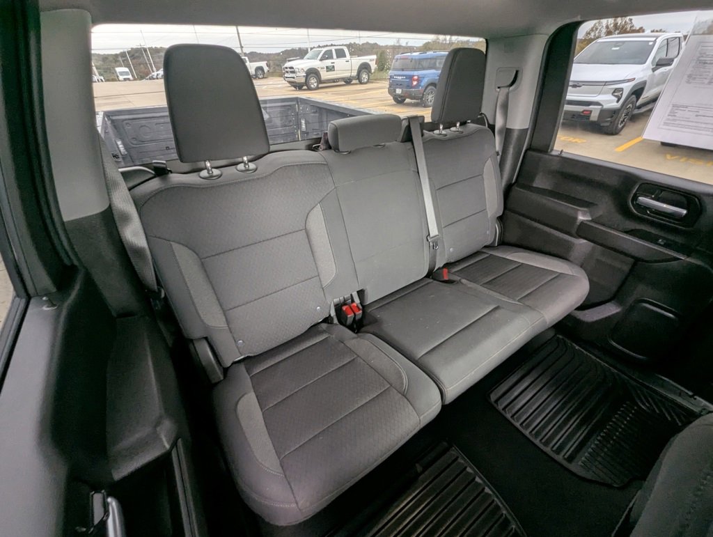 Used 2025 Chevrolet Silverado 2500 Custom w/ Custom Value Package image 30