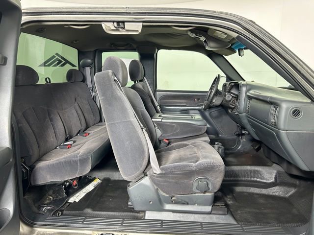 Used 2002 Chevrolet Silverado 2500 LS w/ Snow Plow Prep Pkg AWD/4WD image 25