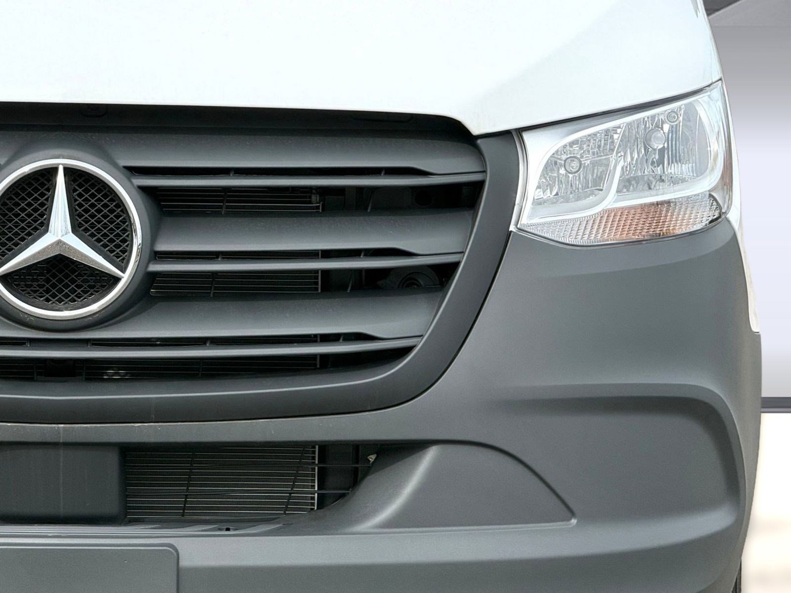New 2025 Mercedes-Benz Sprinter 2500 image 10