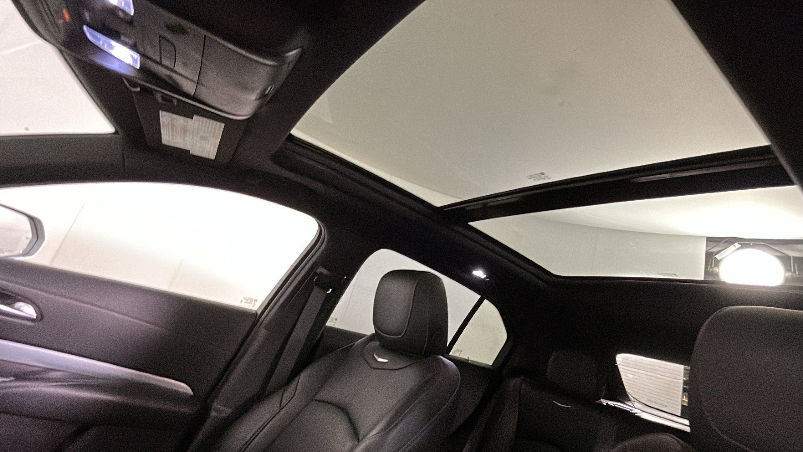 Used 2019 Cadillac XT4 Premium Luxury w/ Cold Weather Package AWD/4WD image 13