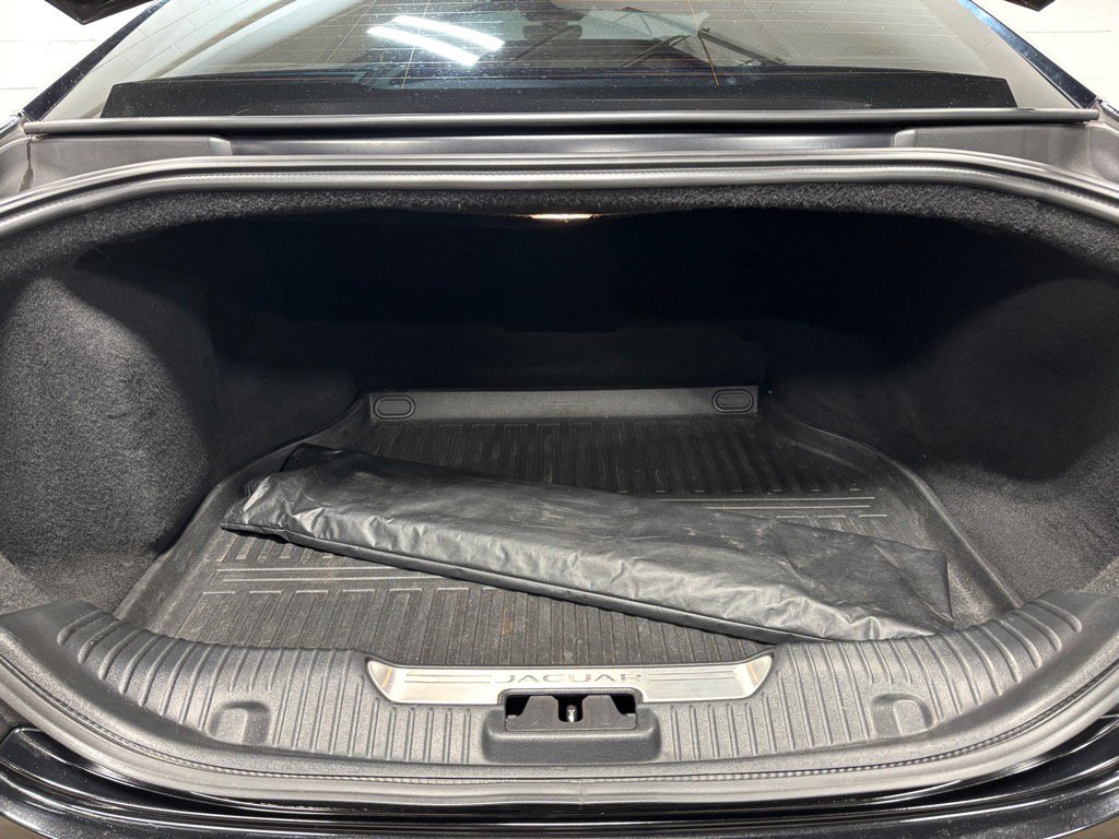 Used 2019 Jaguar XJ L Supercharged image 43