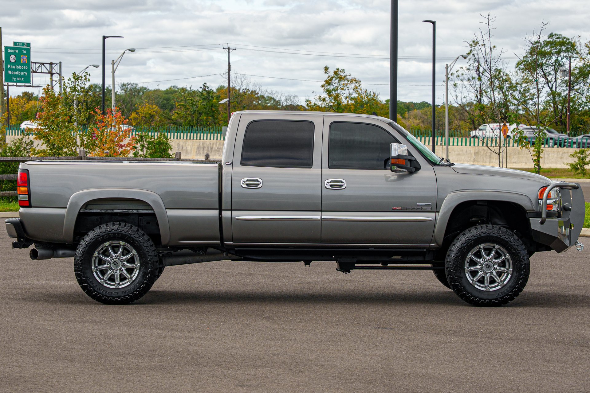Used 2007 GMC Sierra 2500 SLT w/ Heavy-Duty Power Package AWD/4WD image 10