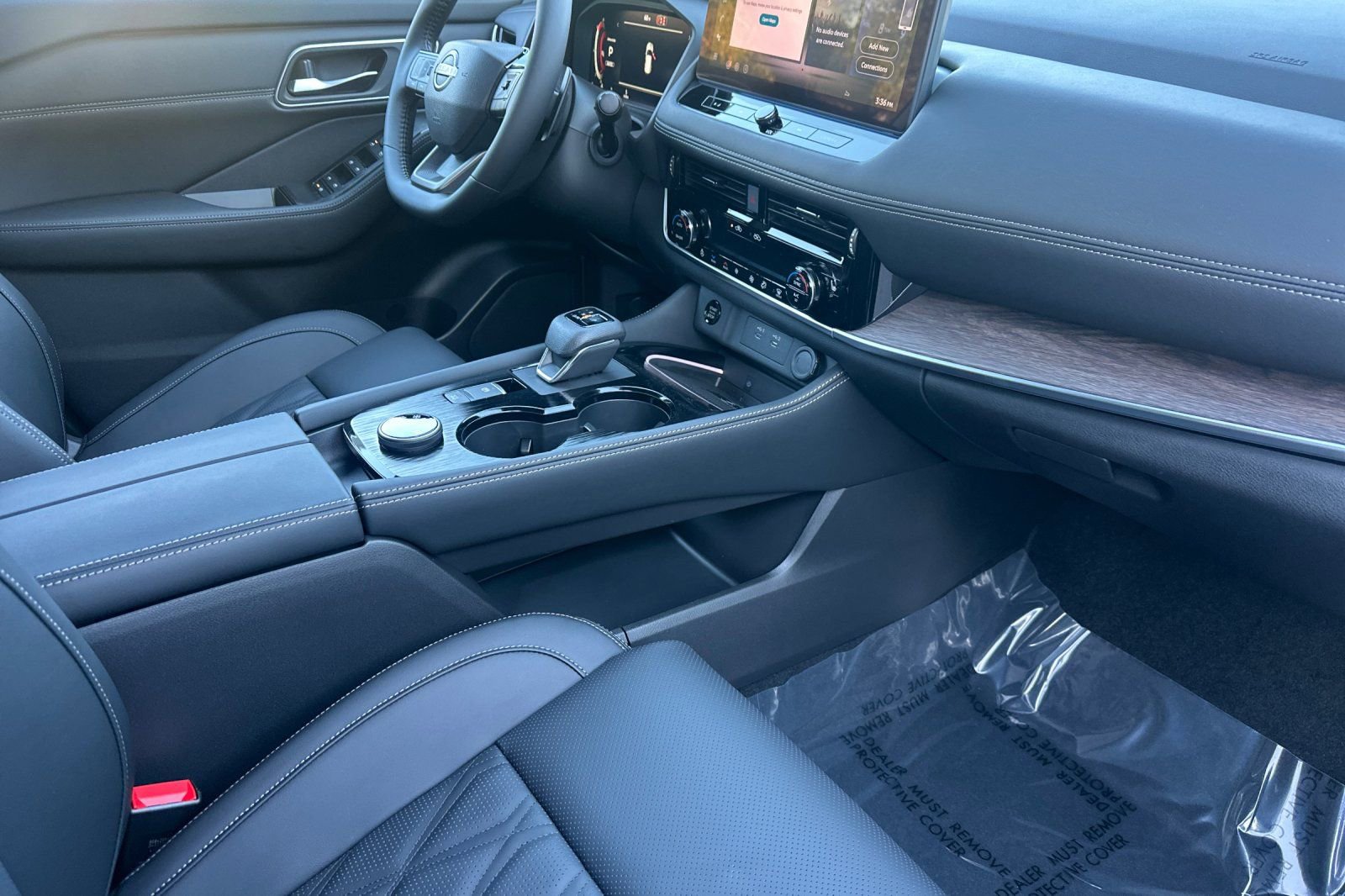 New 2026 Nissan Rogue Platinum image 19