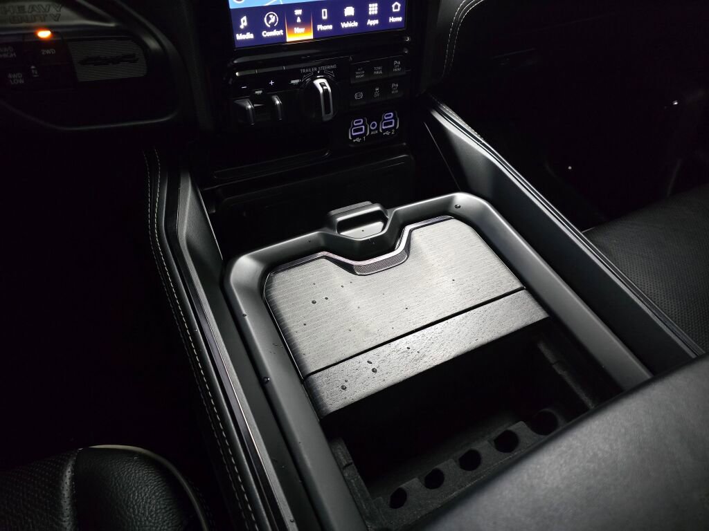 Used 2024 RAM 2500 Limited image 37