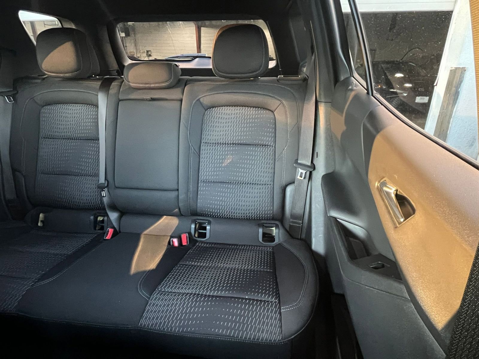 Used 2025 Chevrolet Equinox LT image 37